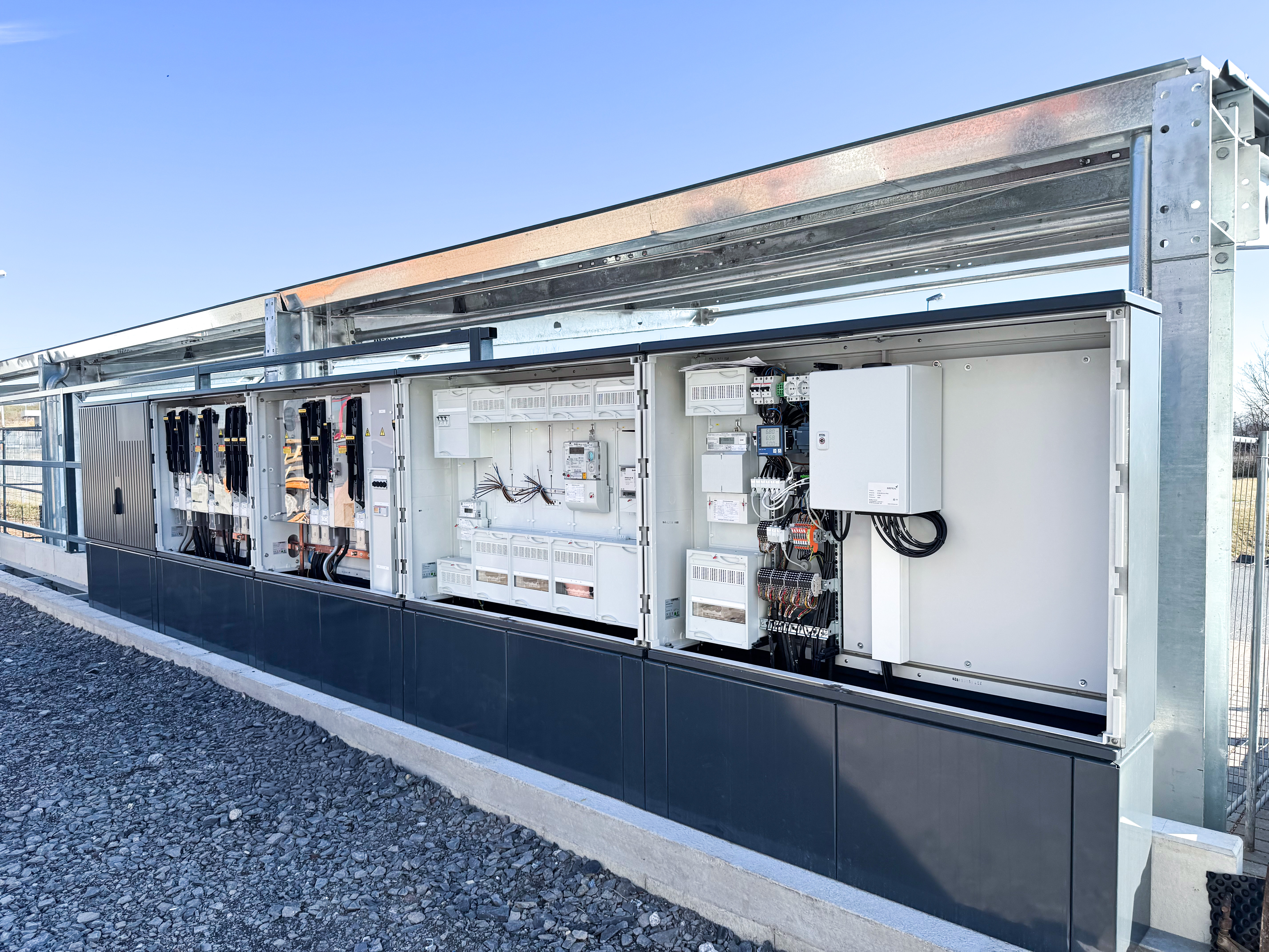 Outdoor energy hub Outdoor energy hub